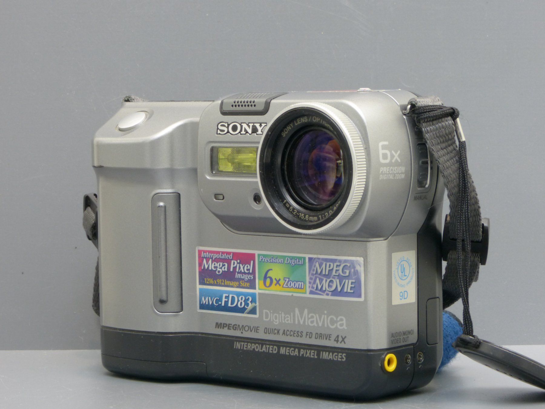 Sony Camcorder: Sony Digital Mavica / Digital Still Camera MVC-FD83 – Gebraucht aus Rheineck von  2