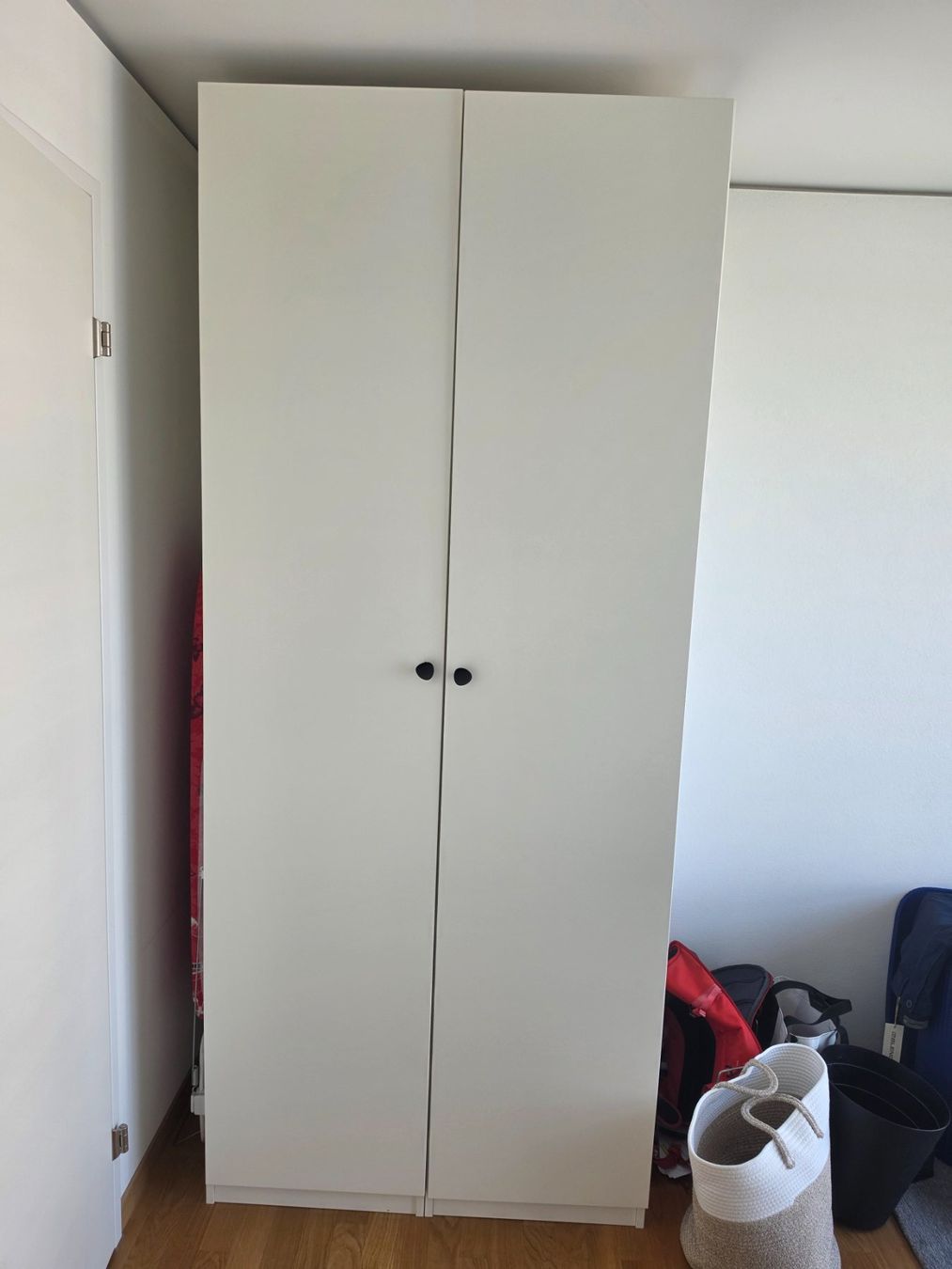 Armoires: Kleiderschrank – D'occasion à Zug par Ggib