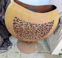 Kunstvoller Feuerkorb, Unikat von AndreaStahl