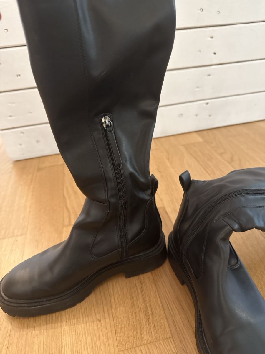 Scarpe da donna: Zara Stiefel schwarz – Usato da Uster venduto da Marciii 2