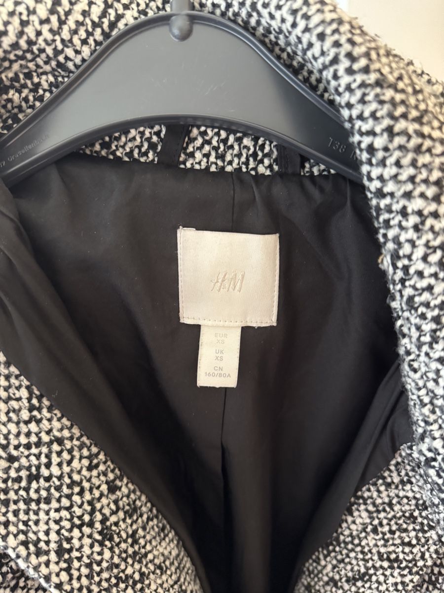 H&M Cappotti: H&M Oversized-Mantel, schwarz/weiss kariert – Usato da Zürich venduto da s.o13 2