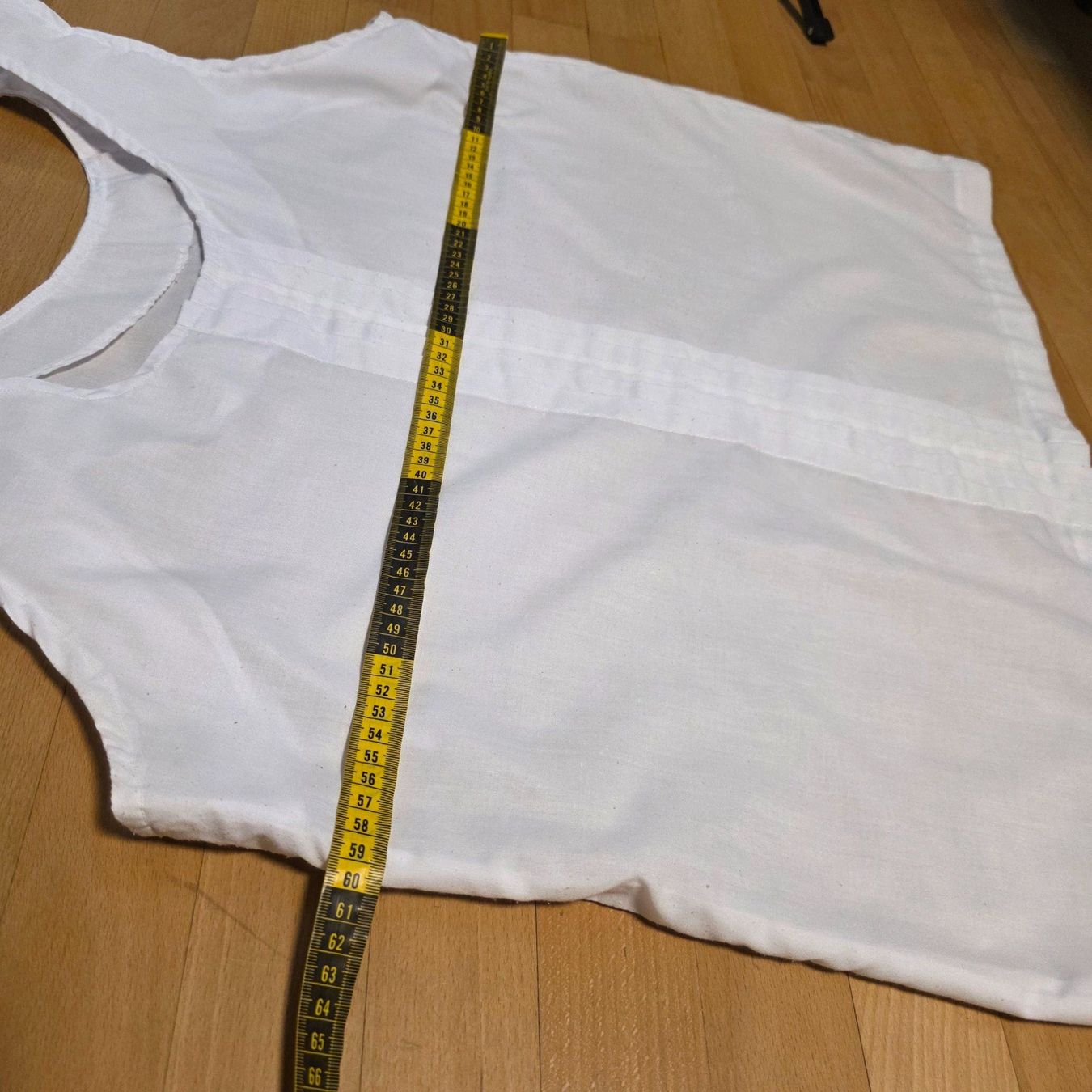 Blusen: Weiße ärmellose Bluse Gr.48 leicht Sommer – Gebraucht aus Wald ZH von CapLux 3