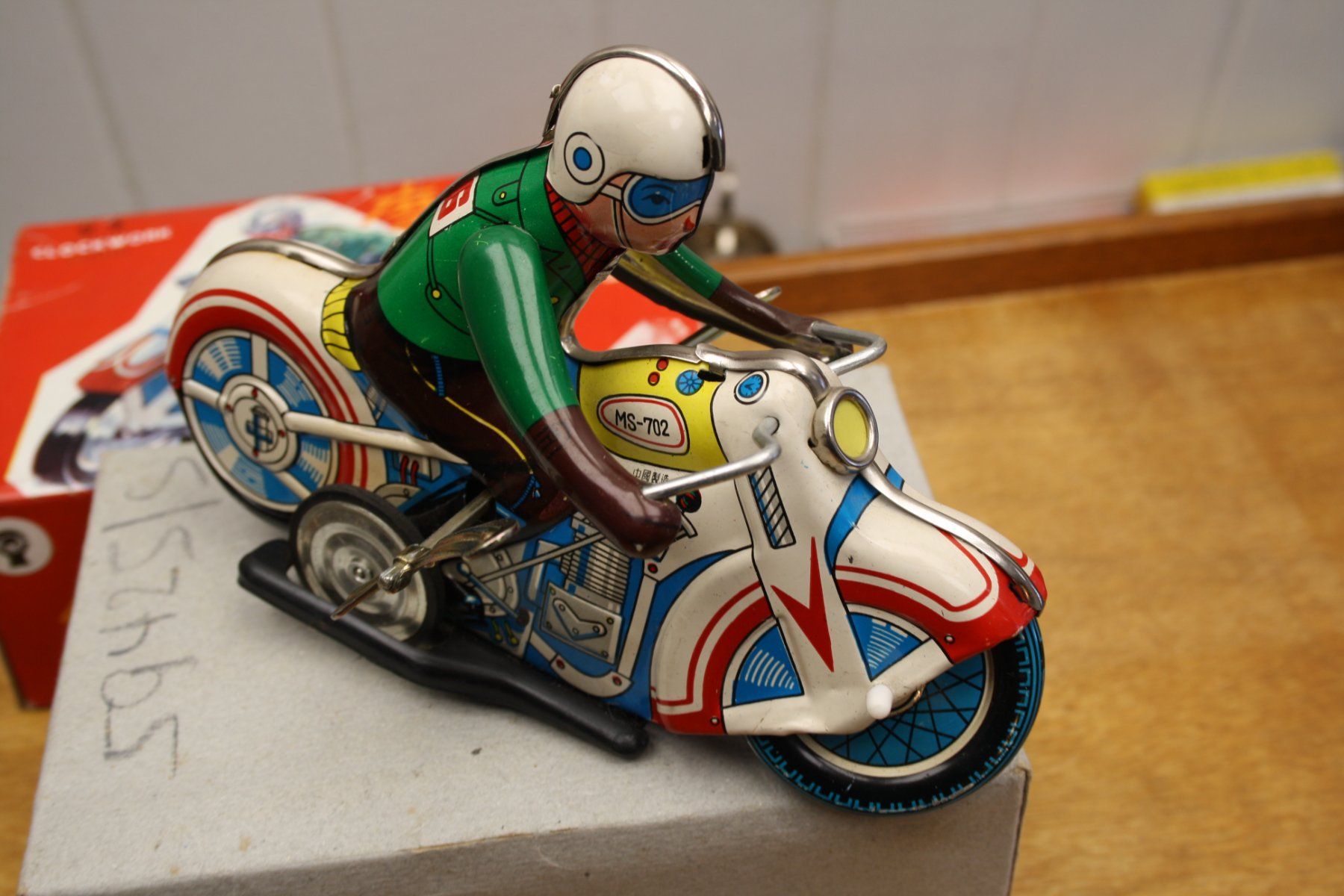 Spielzeuge: BLECH TÖFF MOTORRAD – Gebraucht aus Wauwil von Pneuedy 6