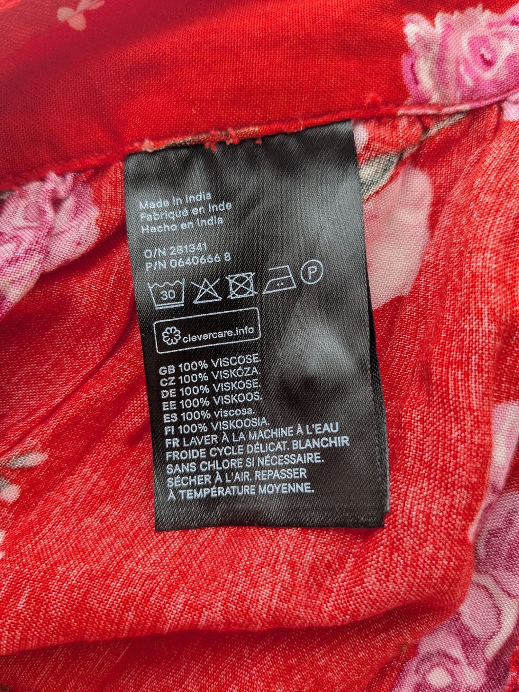 H&M Jupes: Rock rot Blumenmuster Grösse 34 H&M Divided – D'occasion à Rorschach par olg_5qq2 6