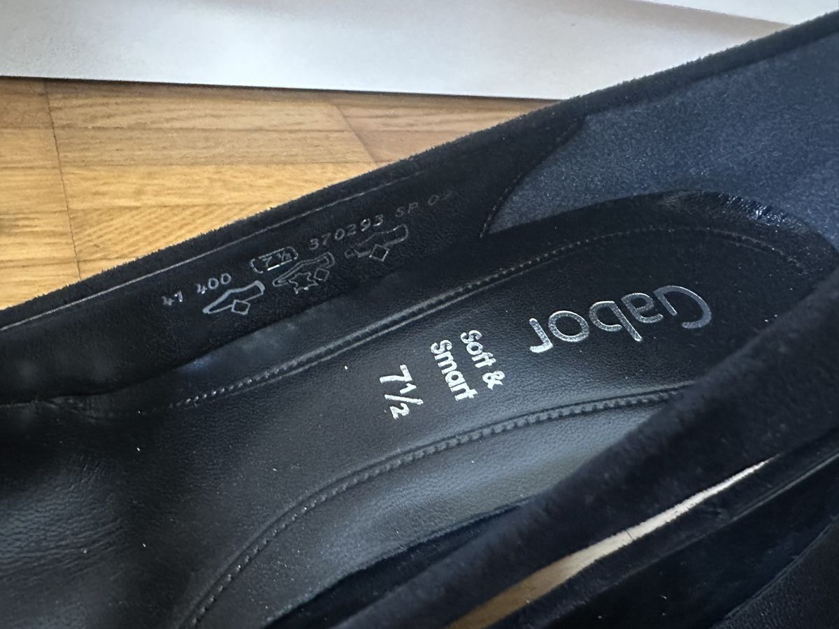 Gabor Scarpe da donna: Schwarze Gabor Pumps Gr. 41, Wildlederoptik – Nuovo e nell'imballaggio originale da Liestal venduto da ichjel 8