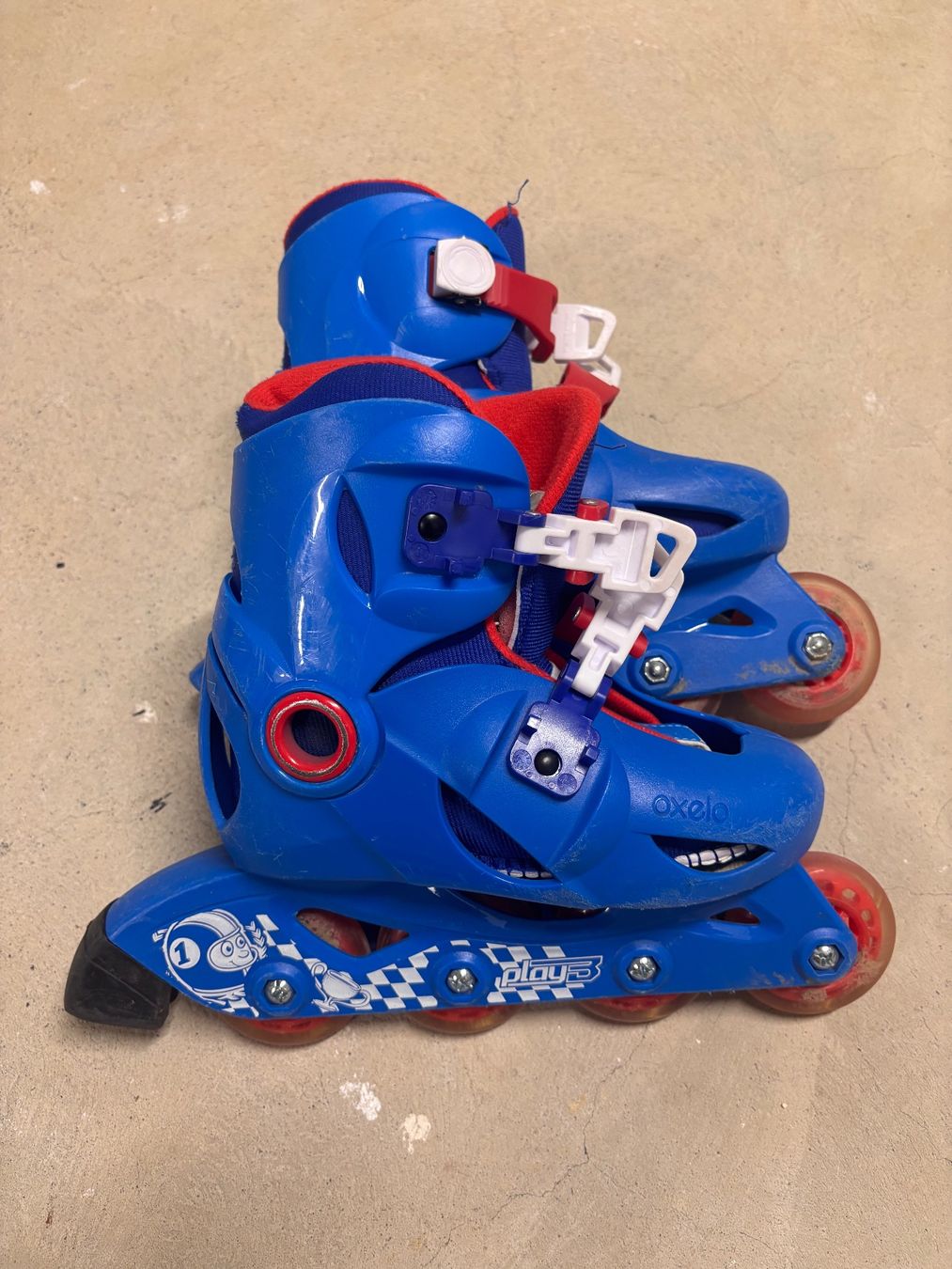 Patins à roul. & inline: Kinder-Rollschuhe – D'occasion à Safenwil par MirjamG03 2