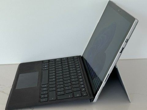 Microsoft Tablet PC: Surface Pro 5, ab 1 Fr. – Usato da Frauenfeld venduto da Vlati 2