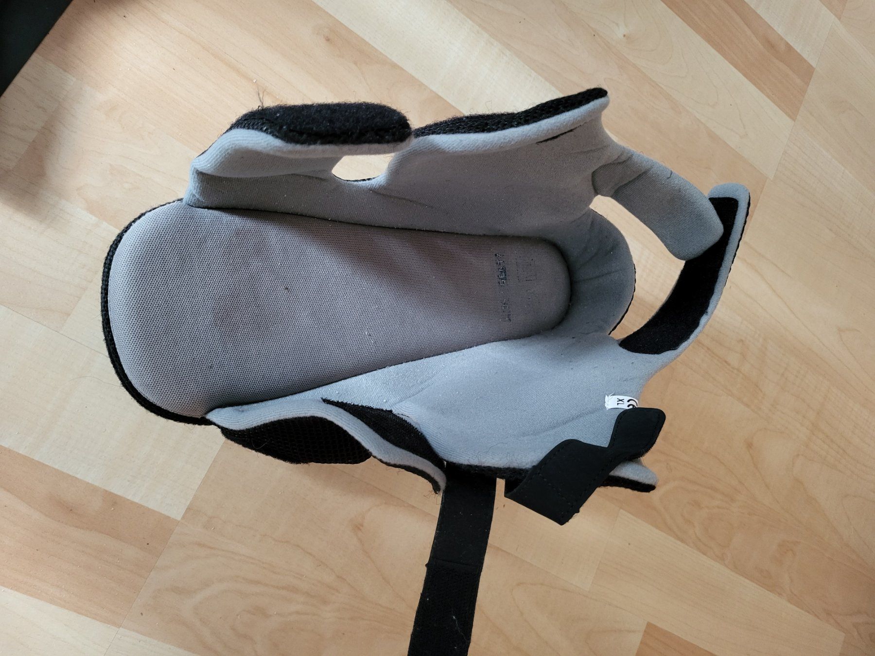 Attrezzature mediche: Therapieschuh – Usato da Bolligen venduto da Jsamsung 5