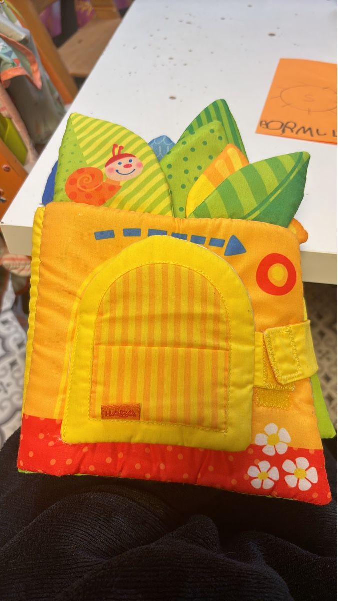 Libri: Haba Stoffbuch mit Fingerpuppe, neu. – Nuovo (secondo la descrizione) da Bolligen venduto da Danibr