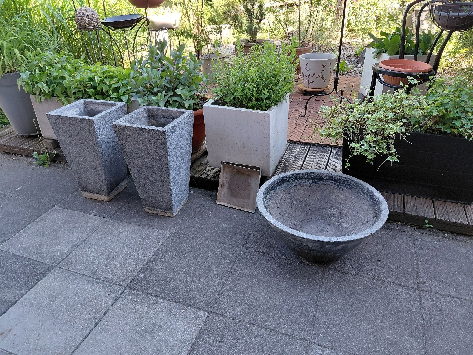 Blumentöpfe: 3Blumentöpfe stein – Gebraucht aus zuchwil von parson65