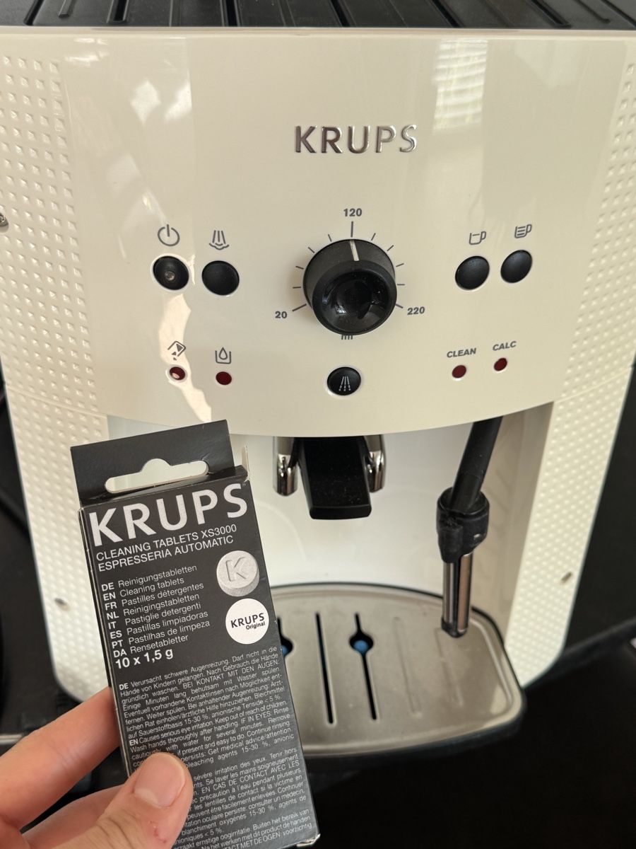 Krups Macchine per caffè & Macchine per espresso: Krups Essential Espresso – Usato da Balgach venduto da fad_jb55 3