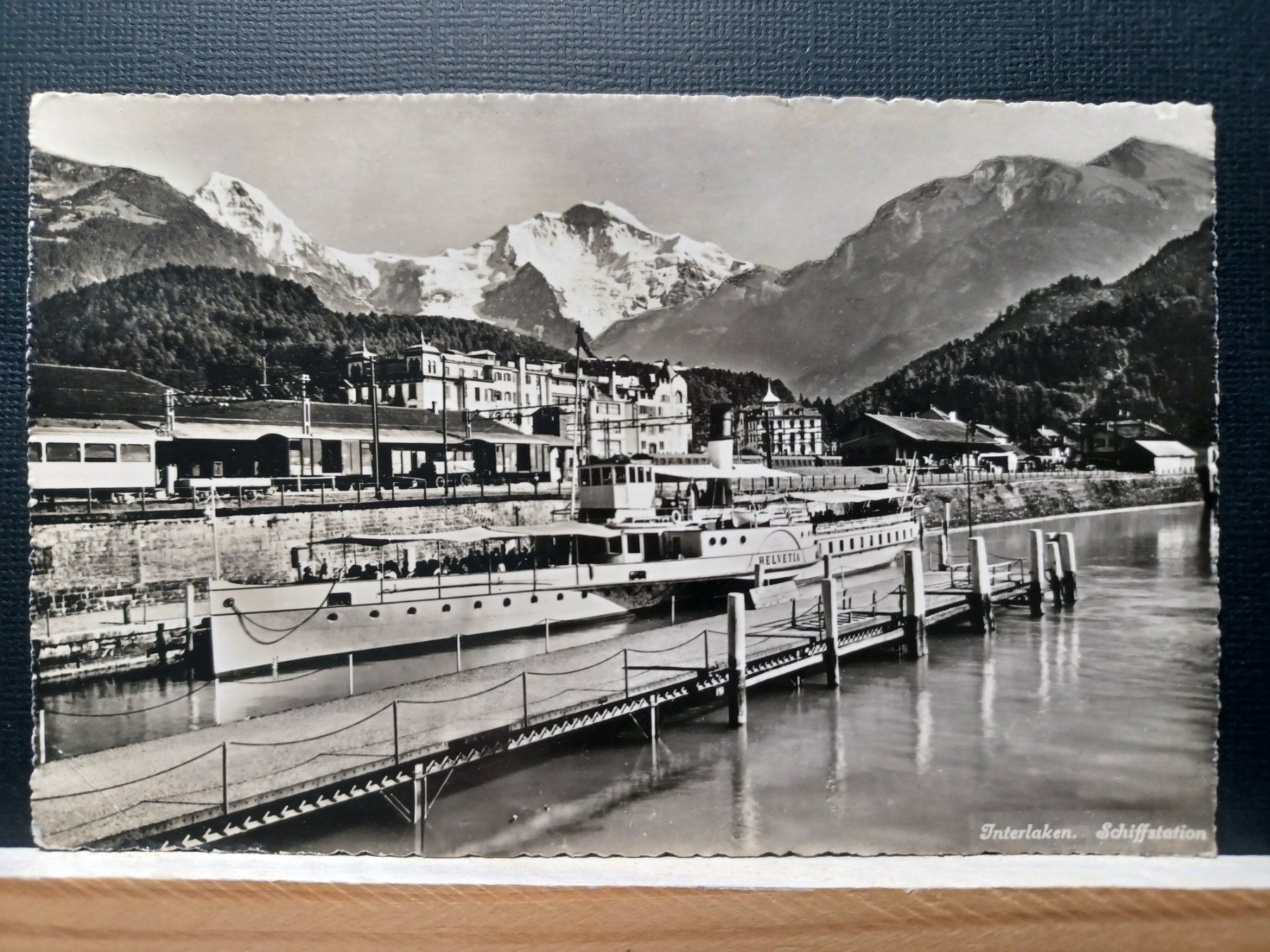 Cartoline postali: Interlaken Schiffstation, 1943 – Usato da Aarau Rohr venduto da mgvw