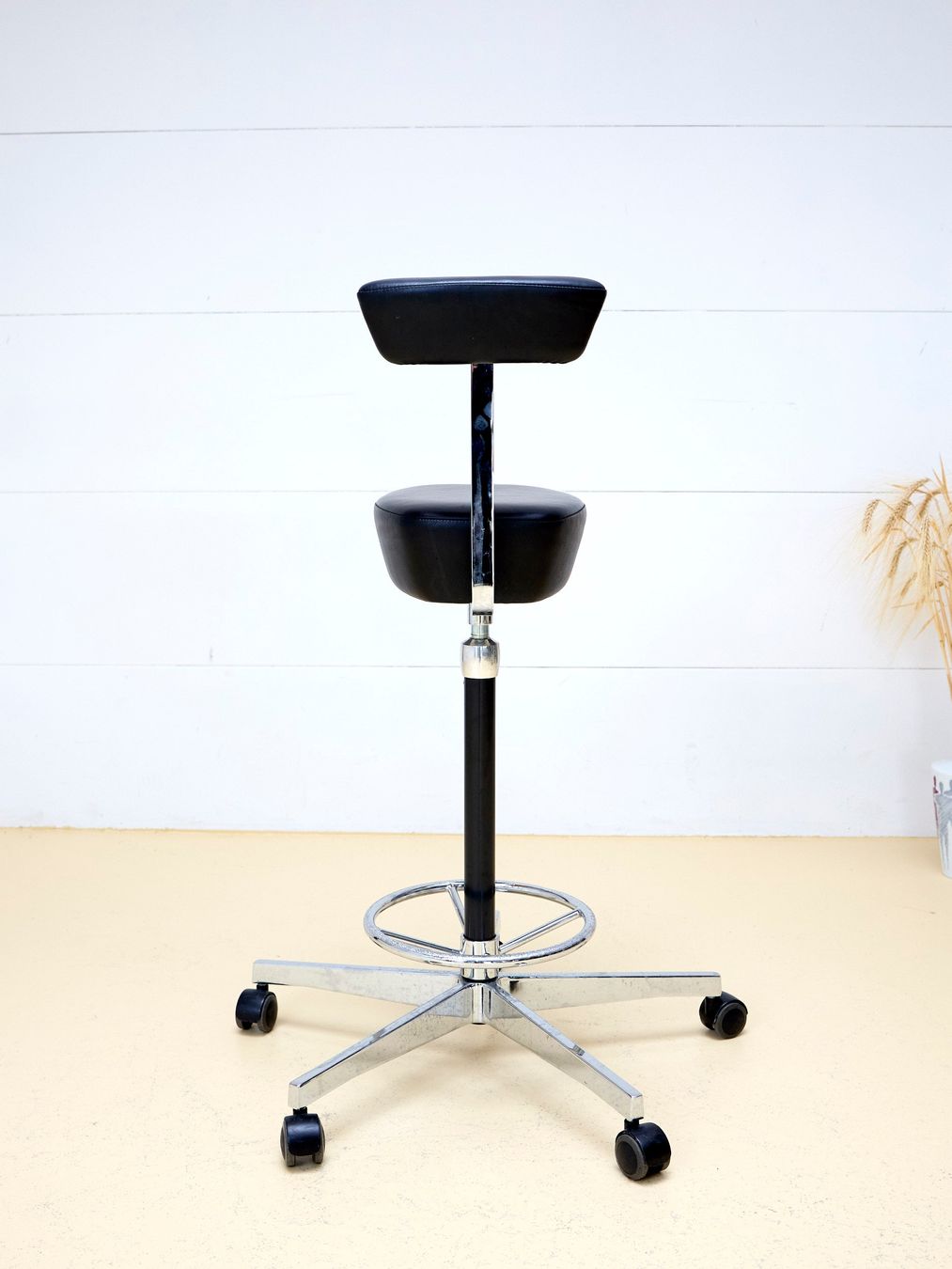 Vitra Hocker: George Nelson Perch Stool von Vitra | Original – Gebraucht aus Meinisberg von atelier_TILIJA 7