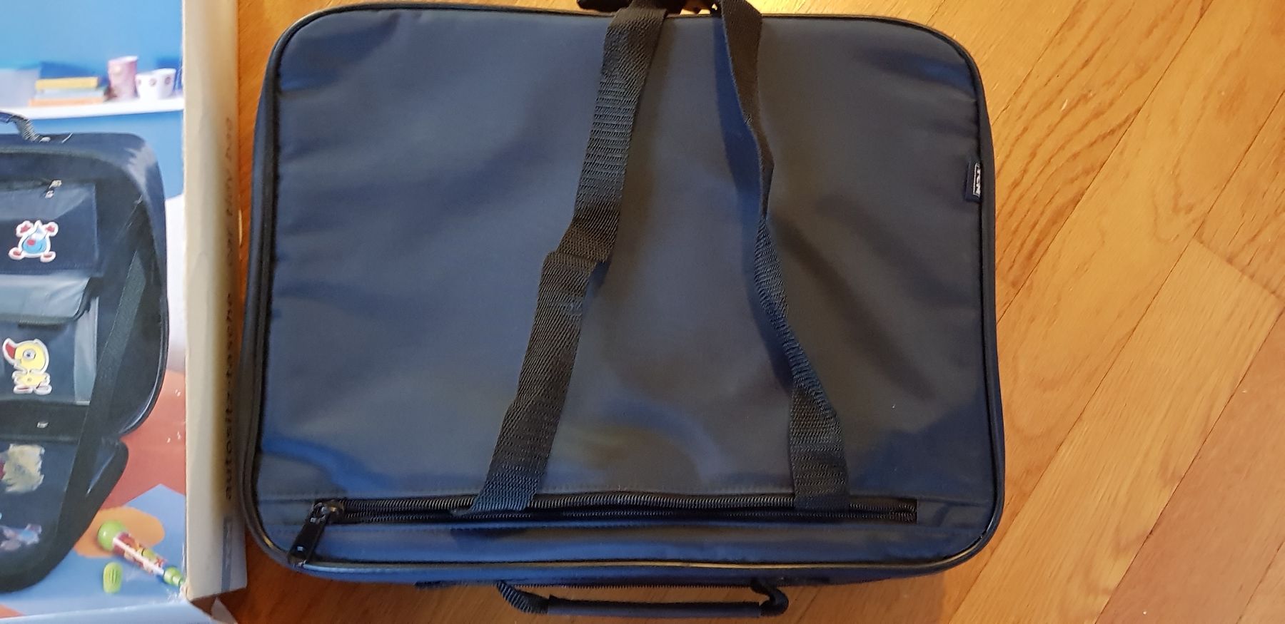 Seggiolini per auto: Autositz- Tasche Kinder mit Tisch – Nuovo e nell'imballaggio originale da Uznach venduto da Bilkev 2