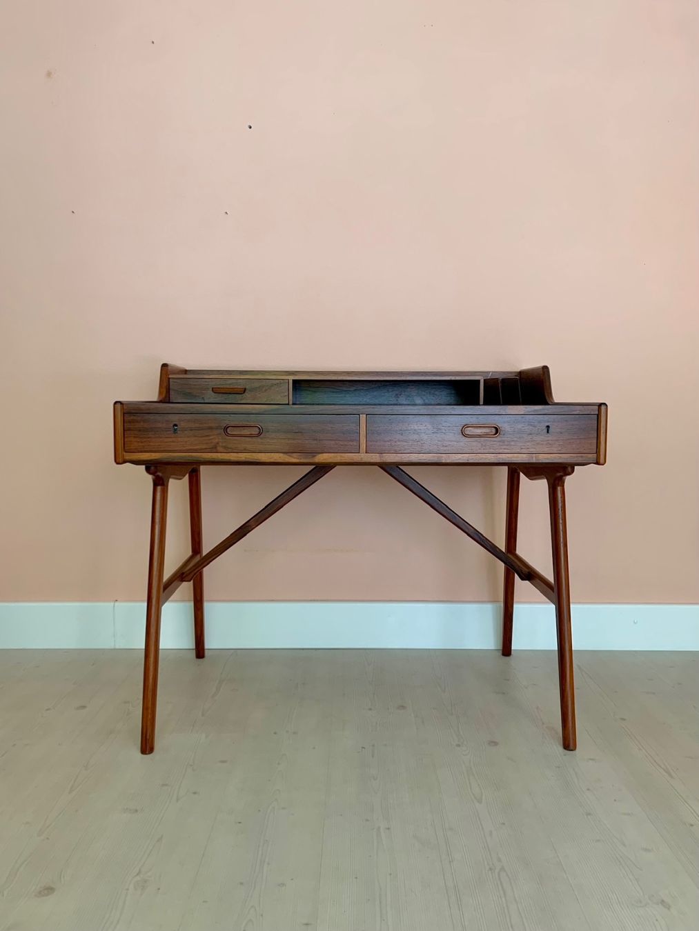 Schreibtische: Palisander SchreibtischTeak Pult  50er – Gebraucht aus Basel von MidMod20C 7