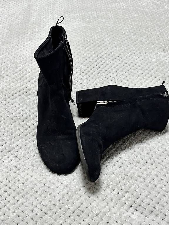 Damenschuhe: Bottes à talons – Gebraucht aus Monthey von Susii_M