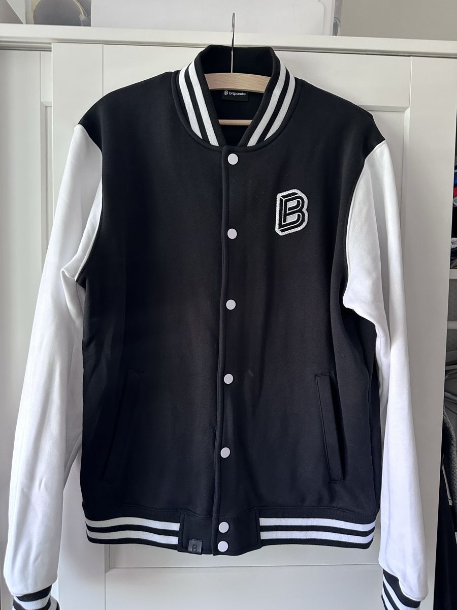 Vestes: Bitpanda College Jacke, Grösse M – Neuf (Voir description) à Basel par Shibyl