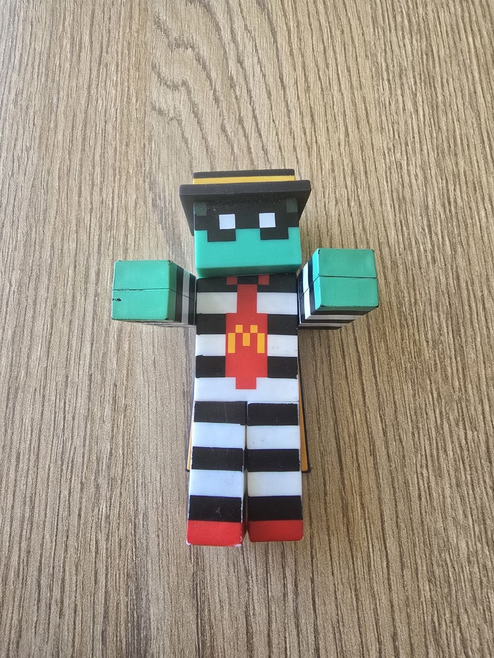Mc Donald's Figurines: mc donalds minecraft – D'occasion à Meggen par ziyaince40