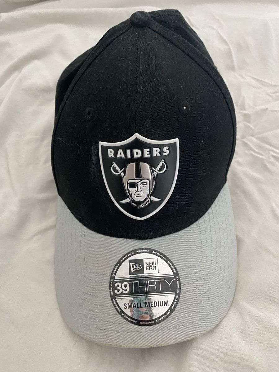 New Era Copricapi, berretti & cappellini: New Era Raiders Cap Gr. S/M schwarz/grau – Nuovo (secondo la descrizione) da Ebikon venduto da Ecnerolf.