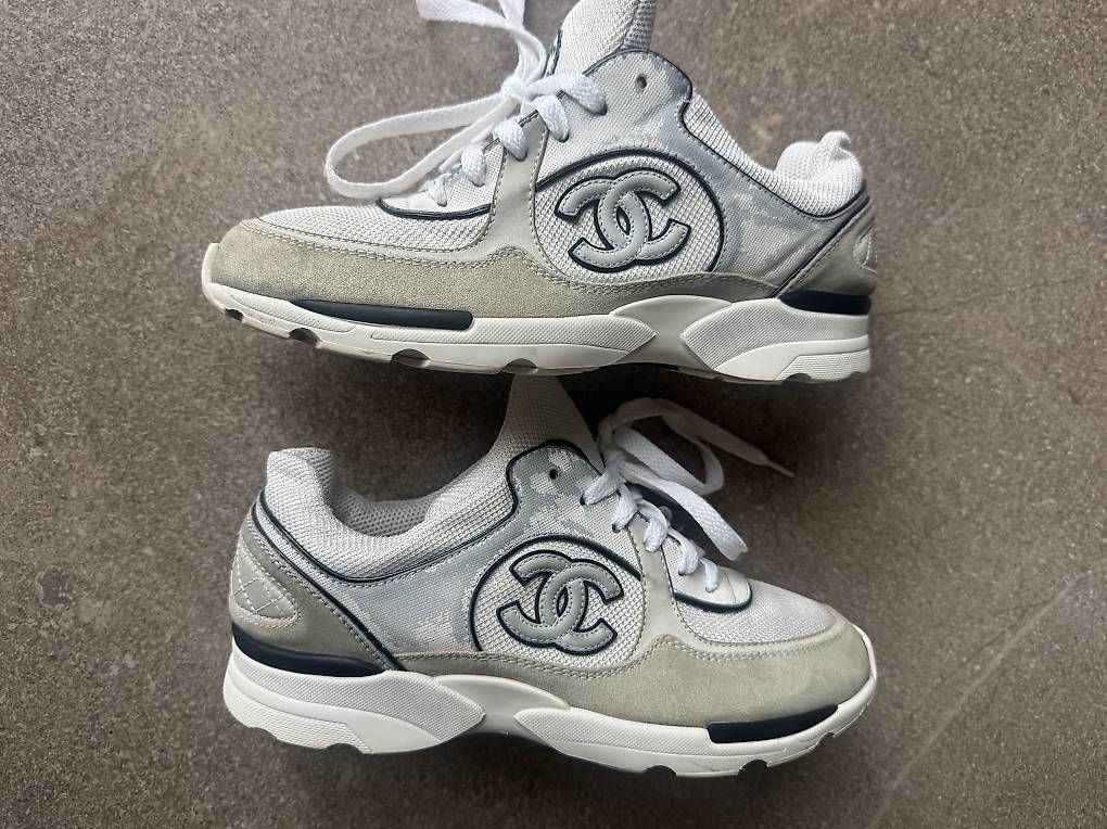 Chaussures femmes: Sneakers Chanel – D'occasion à Ruvigliana par aig_p7fj 1