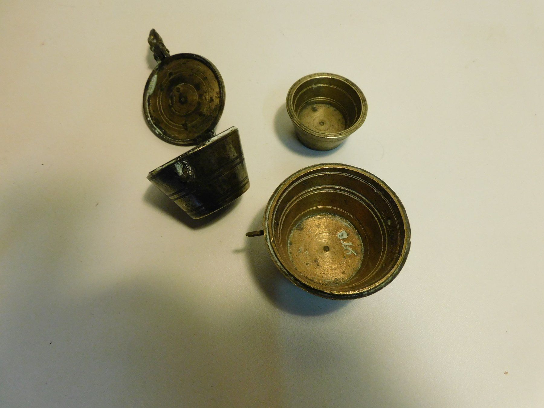 Bilance e pesi: Gewichte kleine messing antike Gewichte  de – Usato da Sursee venduto da 76 4