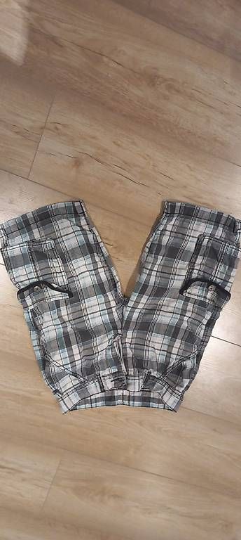 Pantaloni: Kurze Hose Bermudas  – Usato da Schänis venduto da he80