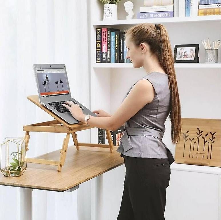Supporti a parete: Laptop-Halter aus Bambus – Usato da Meggen venduto da qiqi94 2