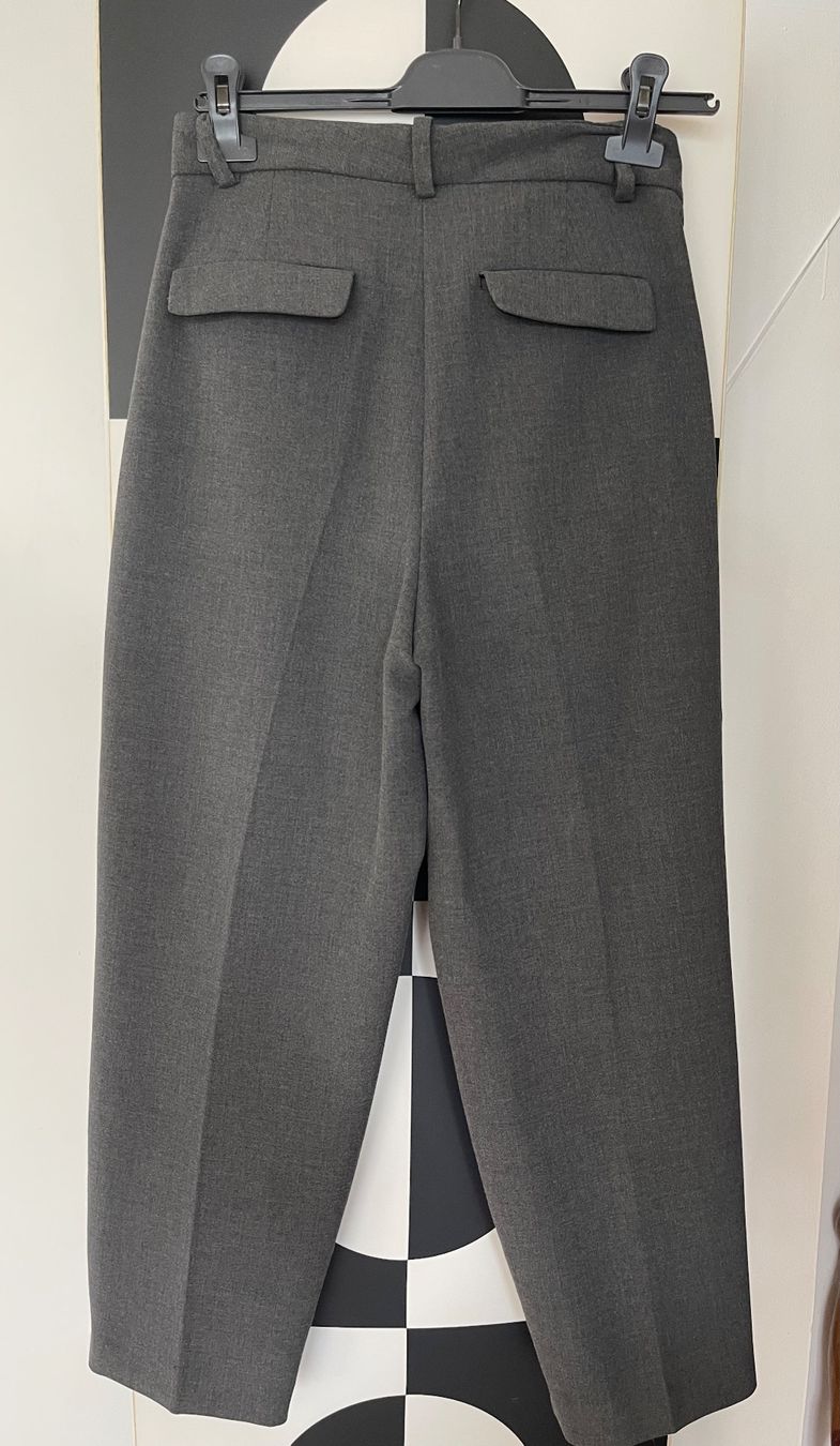 Zara Pantaloni: Zara Hose – Usato da Zürich venduto da zki_yzj7 1