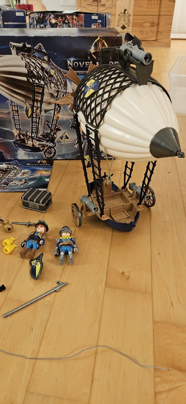 Playmobil Giocattoli: Playmobil Novelmore Luftschiff 70624 – Usato da Herisau venduto da CONU 1
