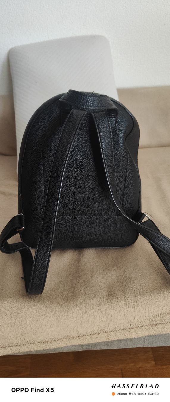 Tommy Hilfiger Zaini: THOMMY HILFIGER Damen Rucksack – Usato da Unterentfelden venduto da igs_nj72 1