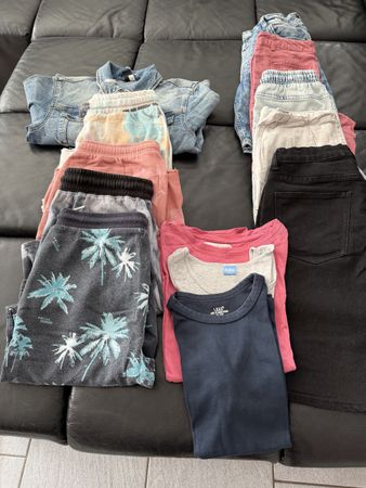 Jungs Kleider