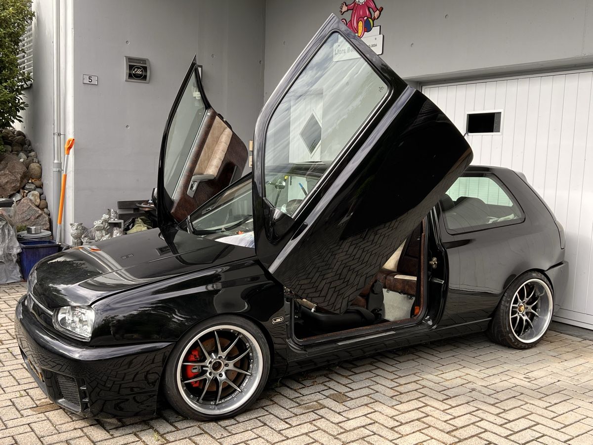 VW Automobili: VW GOLF 3 VR6 Einzigartig und einmalig – Usato da Reinach AG venduto da Bek24