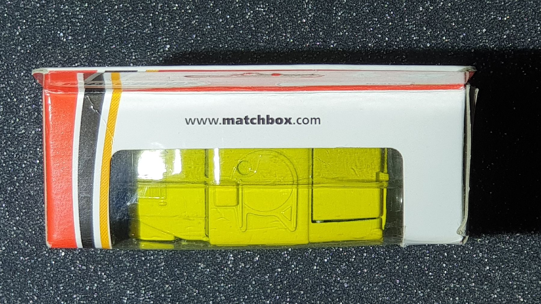 Matchbox Modellini d'auto: OVP Matchbox Humvee 2000 – Nuovo e nell'imballaggio originale da Burgdorf venduto da MIDICLORIAN 4