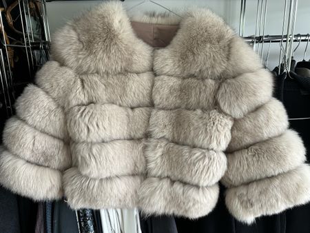 Veste courte renard fourrure véritable en S