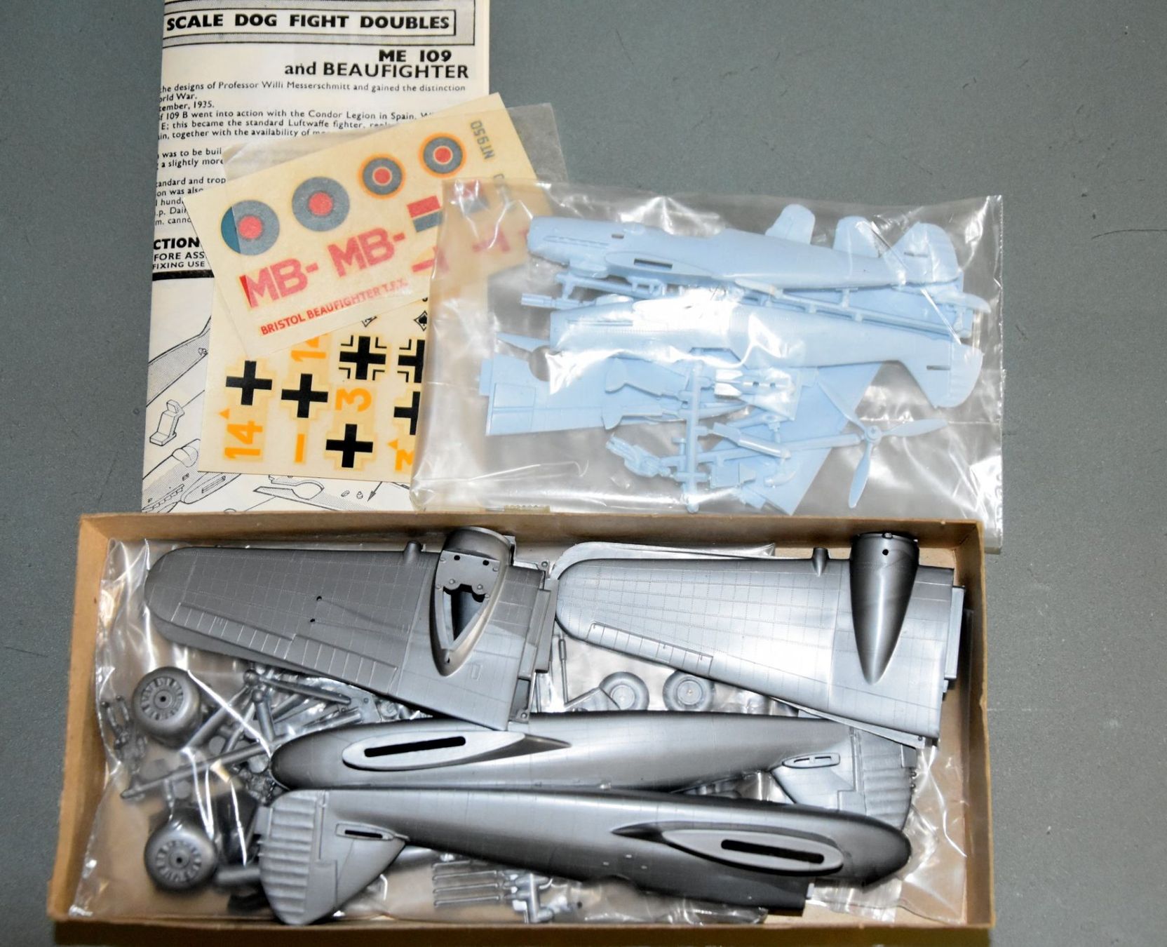 Kits de montage: Beaufighter Me-109 DUO – Neuf (Voir description) à Liestal par estreiter 1