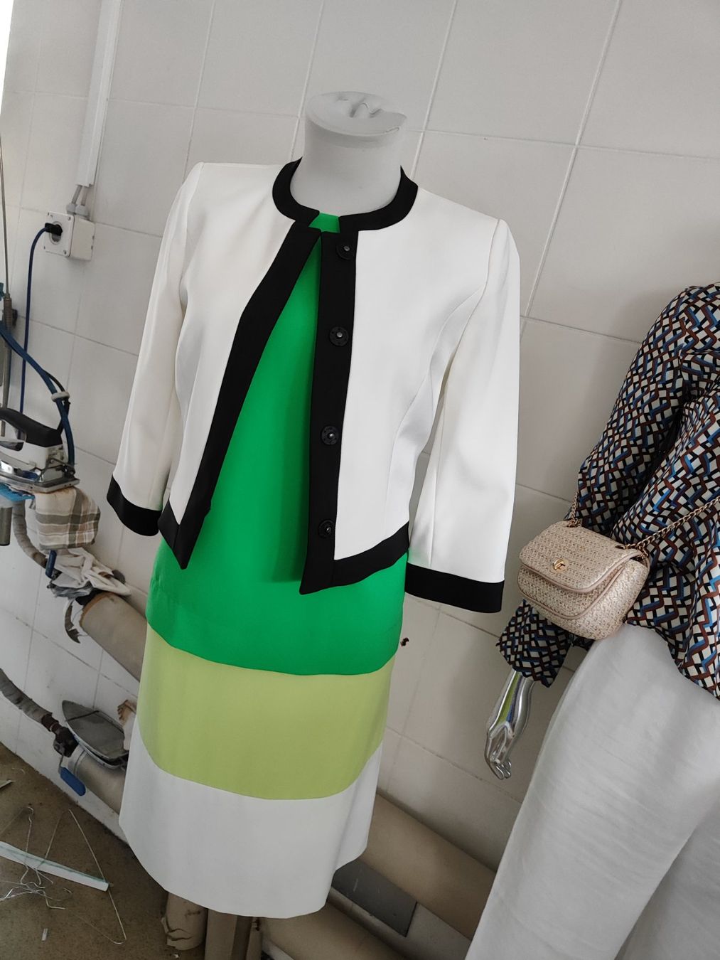 Vestiti: Damen Kleid GR 38 – Usato da Langnau am Albis venduto da Judithsebi 5