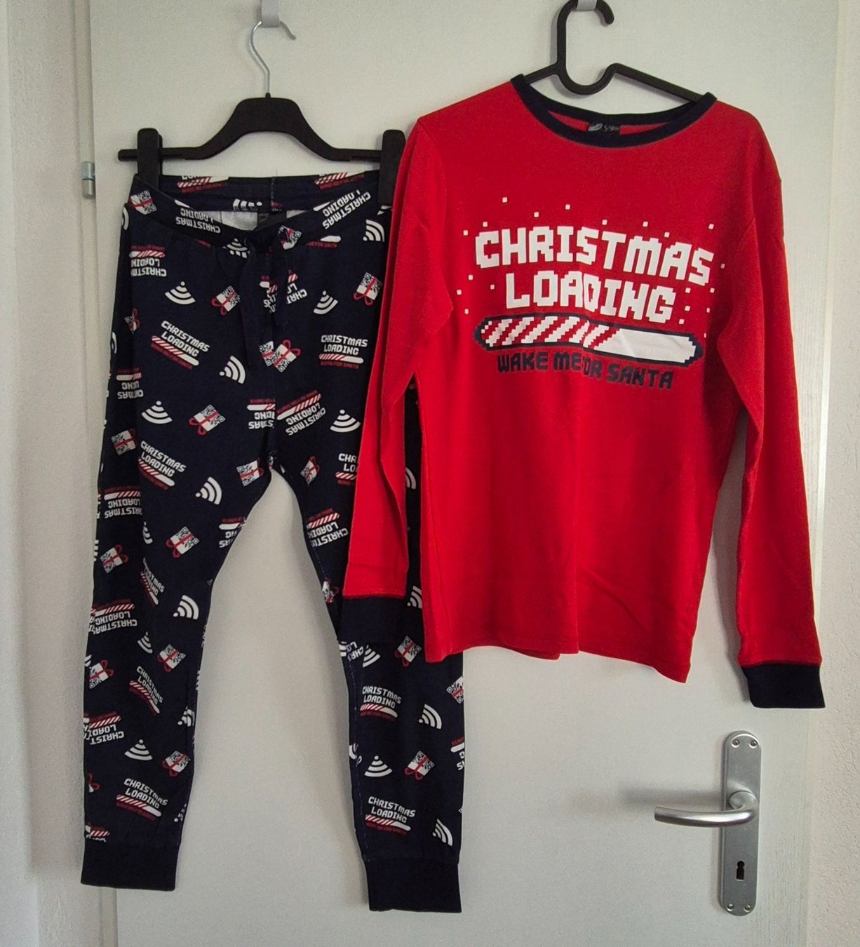 H&M Pigiama & Simili: Weihnachts-Pyjama Gr.158-164 – Nuovo (secondo la descrizione) da Volketswil venduto da Dokinka