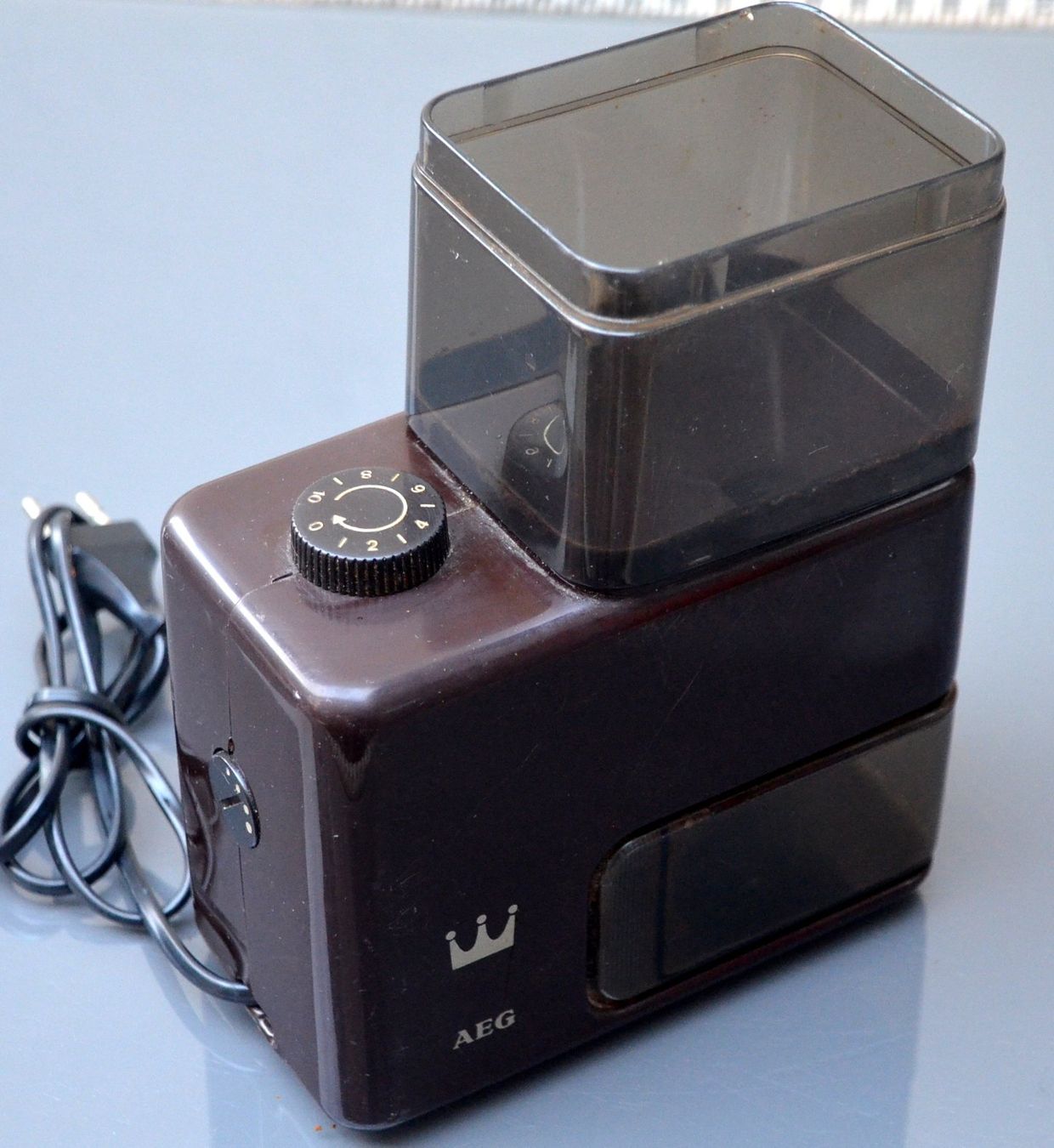AEG Elettrodomestici da cucina: Kaffeemühle / Moulin à café AEG KMD 102 – Usato da Collonges venduto da arashee 1