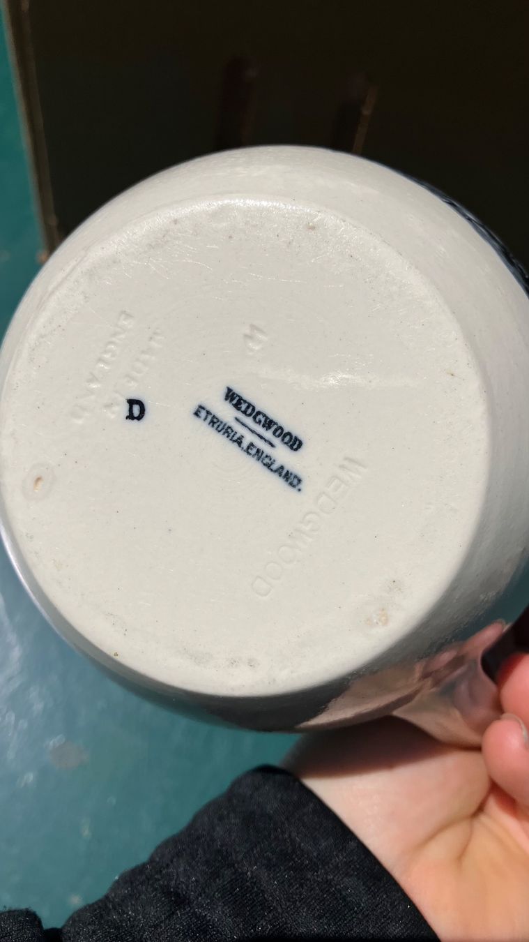 Caraffe: Pot Krug Wedgwood antik – Usato da St-Cierges venduto da LeRegain 6