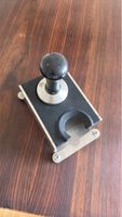 Kaffeetamperhalter mit Tamper