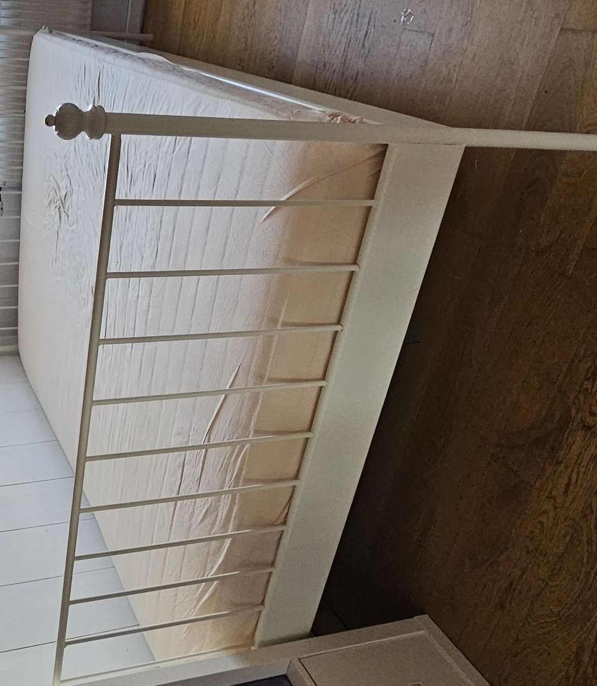 Letti: Metal bed frame white ,1,40  acceptable condition, – Usato da Rheineck venduto da ama_h57c