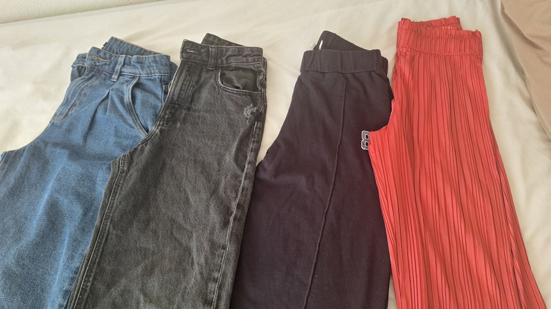 Pantaloni: 2 jeans  +2 hose G 152 mädchen – Usato da Schötz venduto da mar_dri