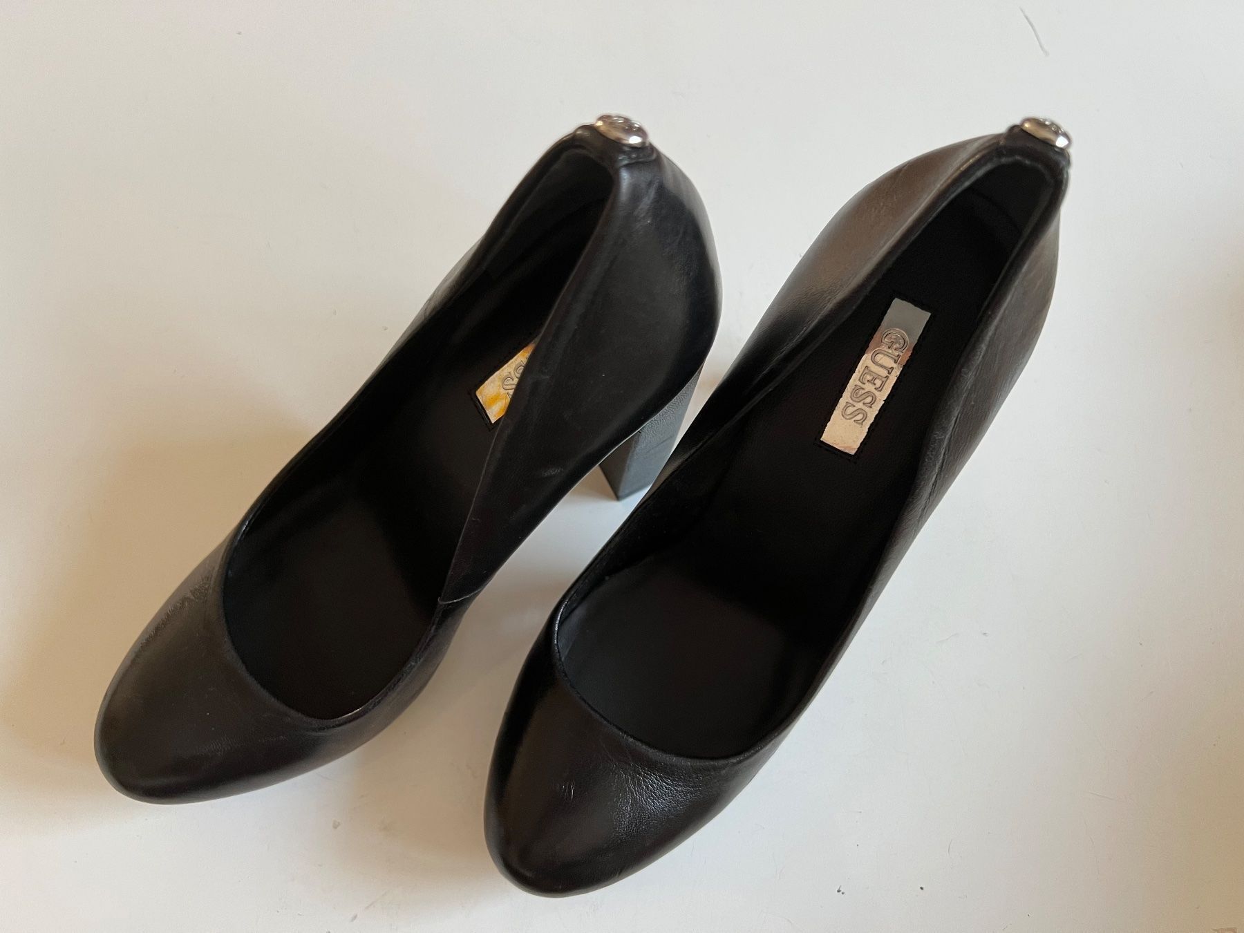 Guess Damenschuhe: Guess – Neu (gemäss Beschreibung) aus Pully von Kalissa 1