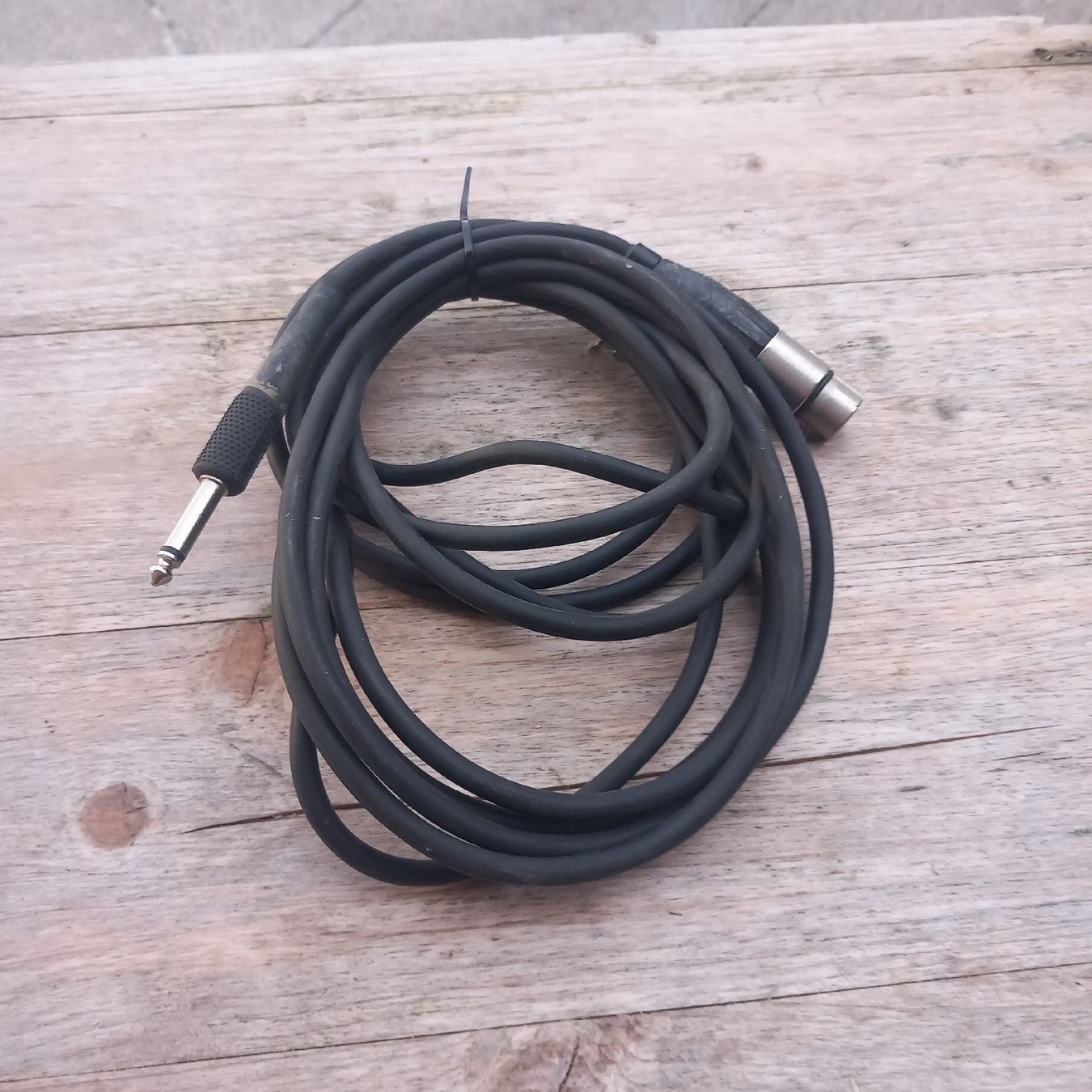 Câbles: Mikrofonkabel XLR auf Klinke 5m  – D'occasion à Ebnat-Kappel par blazzi