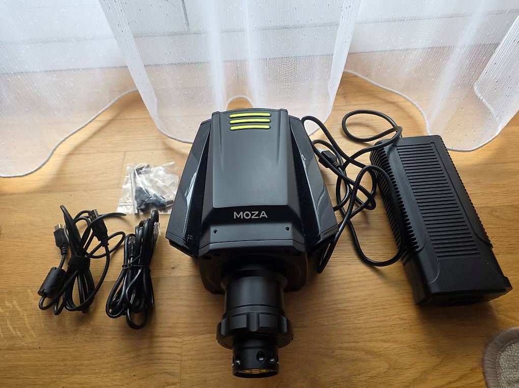 Moza Racing Controller: Moza R16 V2 mit Garantie – Usato da Amriswil venduto da Vrobi 2