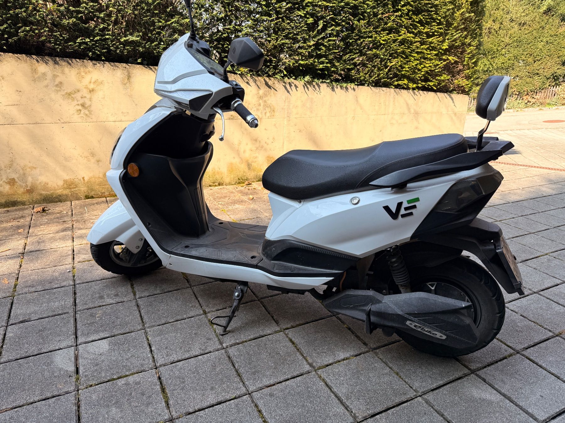 Scooters: E-Roller Vengo Leo – Gebraucht aus Zollikon von Bidi1966 1