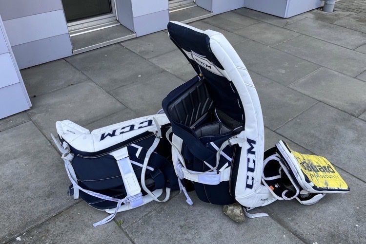 Protezioni & Imbottiture: Original EVZ Meisterset Luca Hollenstein CCM Axis – Nuovo (secondo la descrizione) da Kallnach venduto da Chaesi89 4