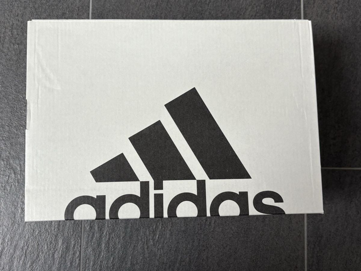 Adidas Scarpe per ragazzi: Adidas Turnschuhe Gr. 39 1/3 – Nuovo (secondo la descrizione) da Horgen venduto da Spikystar13 7