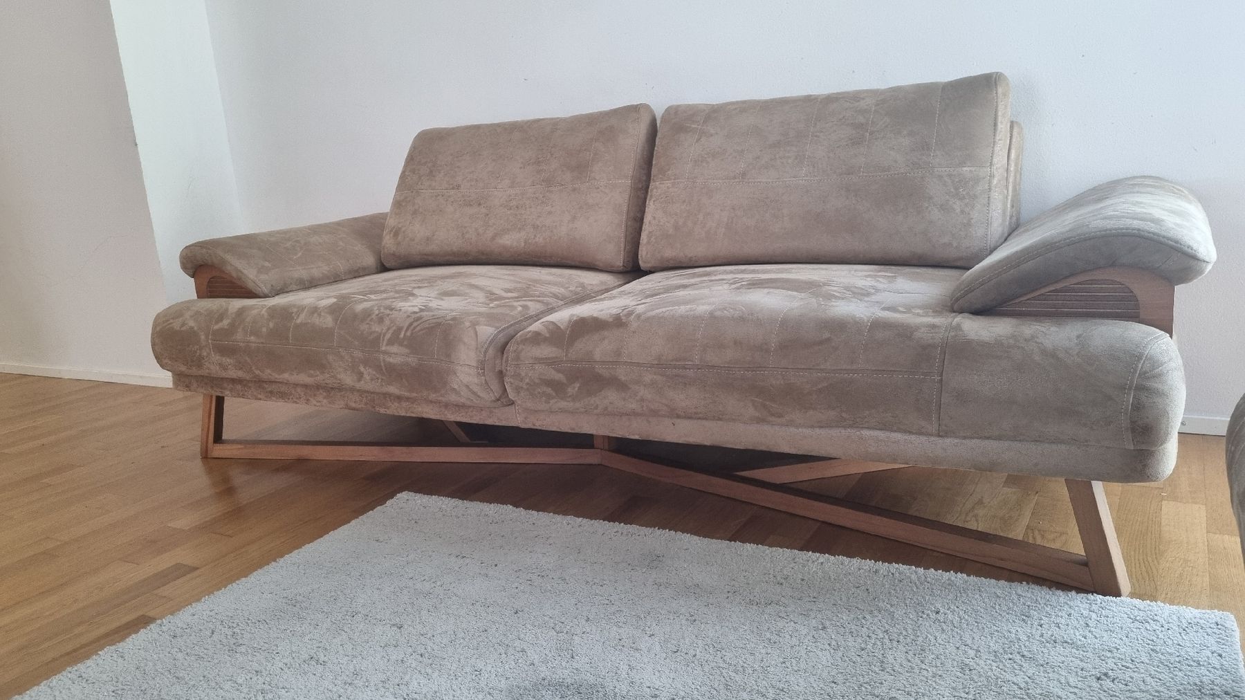 Divani: 2x 3er Sofas - hellbraun, guter Zustand – Usato da Glattbrugg venduto da comab 8