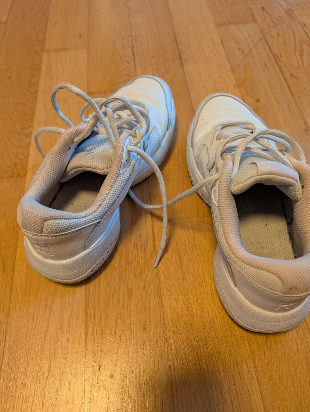 Nike Scarpe da donna: Damen-Turnschuhe Nike Grösse 36 – Usato da Ehrendingen venduto da tdz1980 2